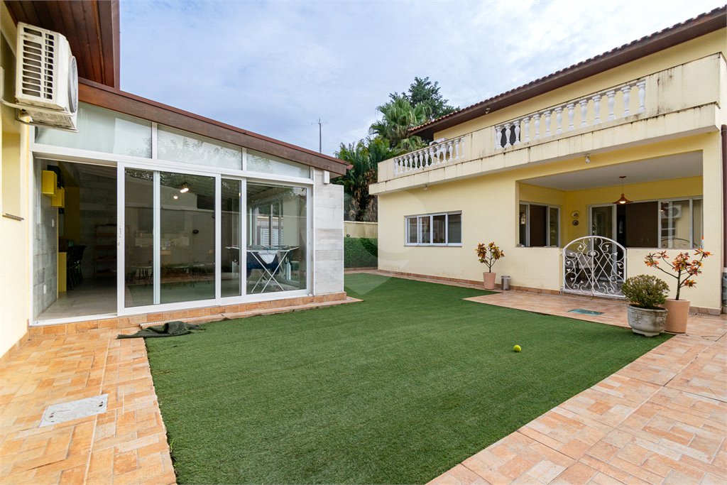Casa à venda com 3 quartos, sendo 1 suíte,  em Vila Cordeiro, São Paulo, SP
