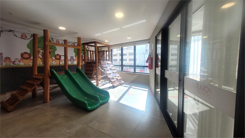 Cobertura à venda com 3 quartos, sendo 1 suíte,  em Tijuca, Rio de Janeiro, RJ