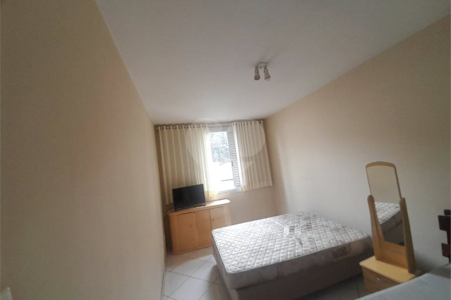 Apartamento à venda com 3 quartos, sendo 1 suíte, no Centro, Serra Negra, SP
