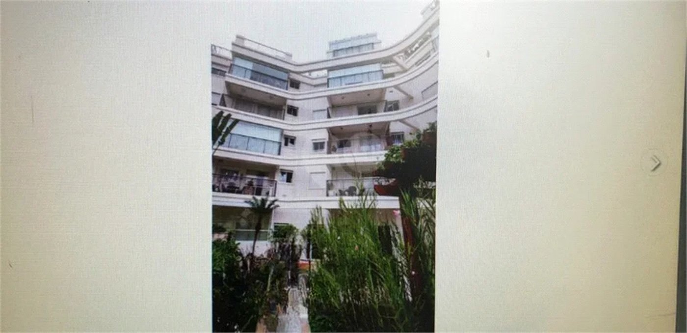 Apartamento à venda com 2 quartos, sendo 1 suíte,  em Morumbi, São Paulo, SP