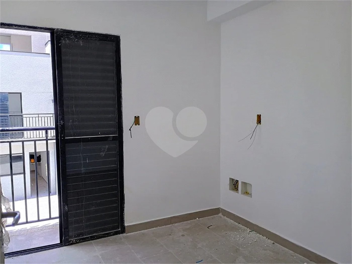 Casa à venda com 2 quartos no condomínio Vila Davos 2, São Paulo - SP