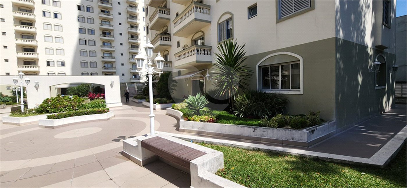 Apartamento à venda com 2 quartos, sendo 1 suíte,  em Vila Regente Feijó, São Paulo, SP