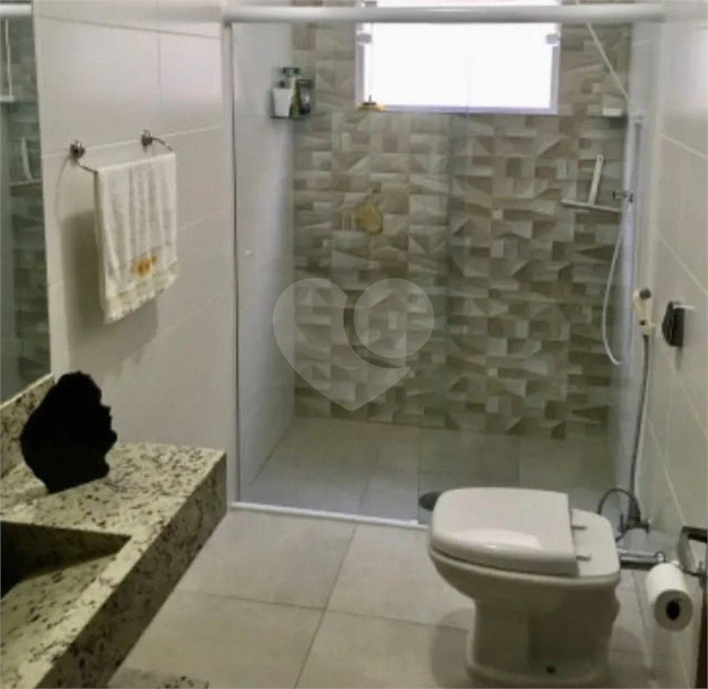 Casa à venda com 3 quartos, sendo 1 suíte, em Vila Batista, Bragança Paulista, SP