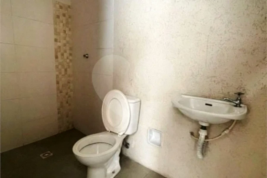 Sobrado à venda com 3 quartos, sendo 1 suíte, em Jardim Rosa de Franca, Guarulhos, SP