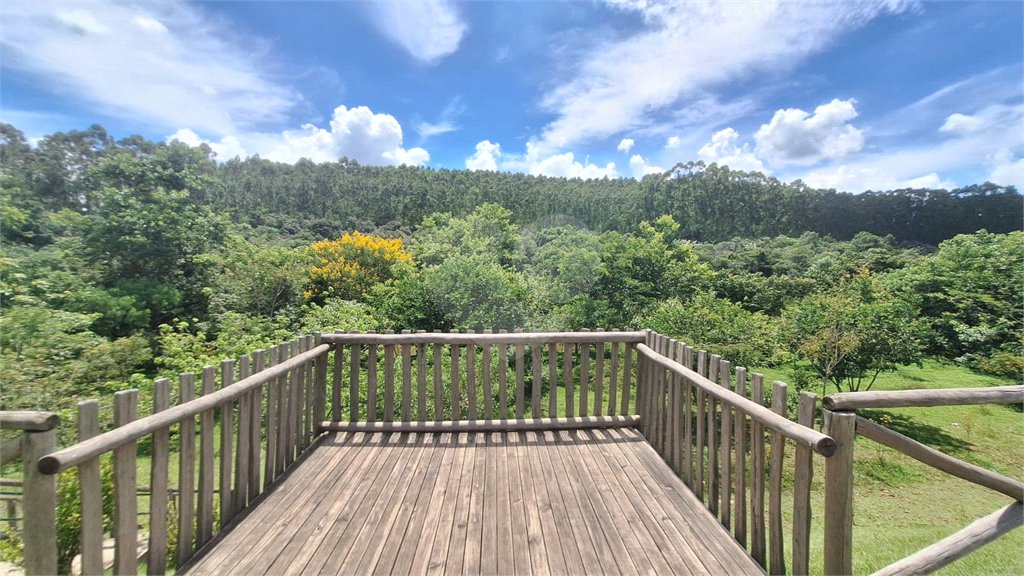 Casa à venda com 4 quartos, sendo 3 suítes,  no condomínio Fazenda Alta Vista, Salto de Pirapora - SP