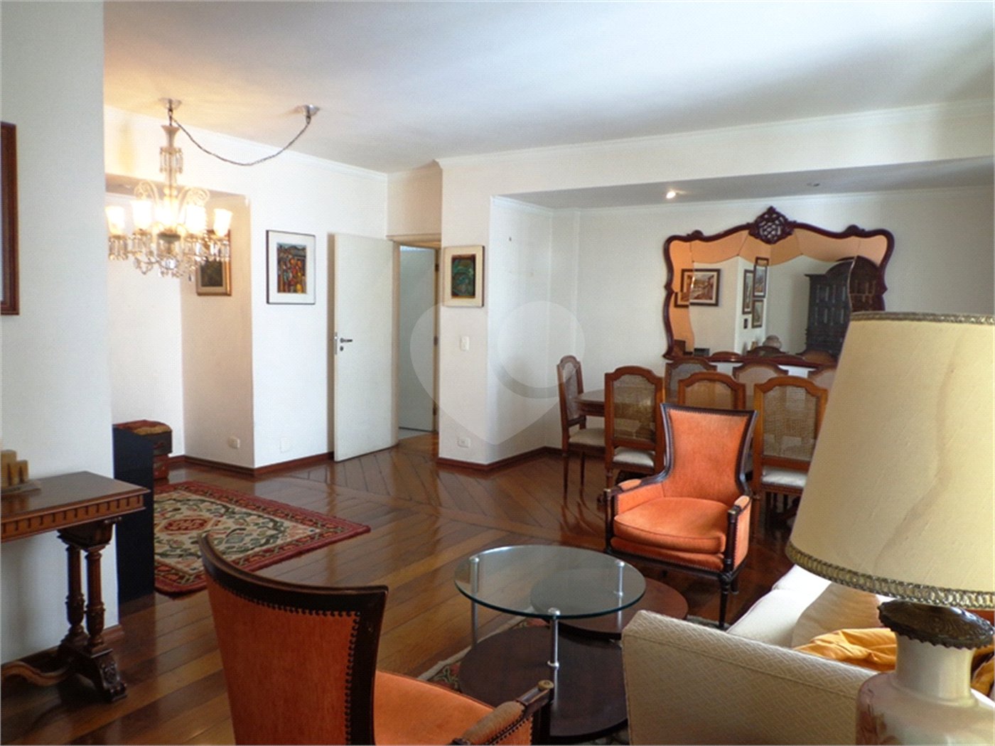 Apartamento à venda com 3 quartos, sendo 1 suíte, em Santa Cecília, São Paulo, SP