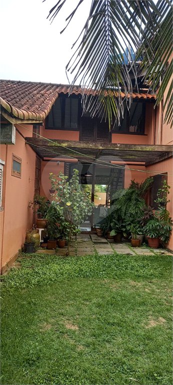 Casa à venda com 5 quartos, sendo 4 suítes, em Praia Rasa, Armação dos Búzios, RJ