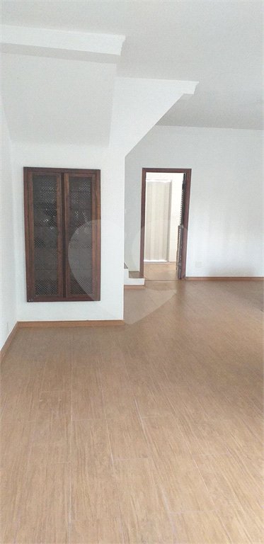 Sobrado à venda com 4 quartos em Santana, São Paulo, SP