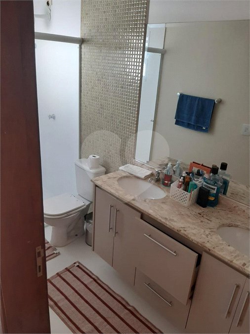 Casa à venda com 3 quartos, sendo 1 suíte,  em Vila Suissa, Mogi das Cruzes, SP