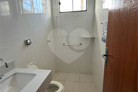 Casa à venda com 4 quartos, sendo 2 suítes, em Residencial Ponta Porã I, Ponta Porã, MS