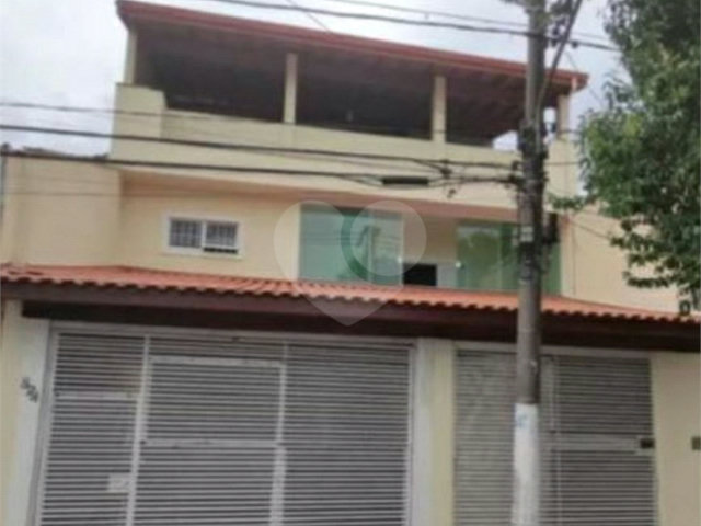 Sobrado à venda com 3 quartos, sendo 1 suíte,  em Parque Edu Chaves, São Paulo, SP