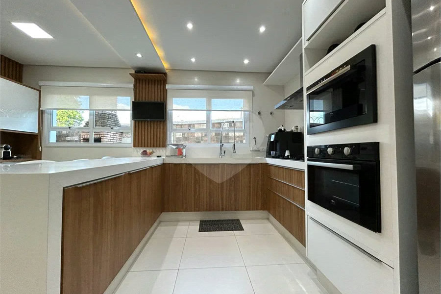 Casa à venda com 4 suítes no condomínio Residencial Jabuticabeiras, São Paulo - SP