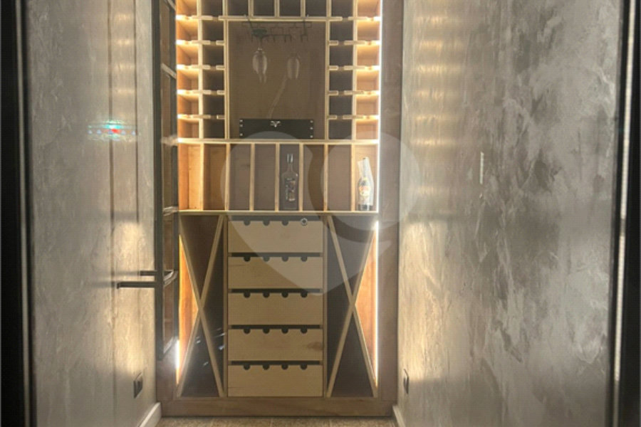 Casa à venda com 5 suítes no condomínio Suíça da Cantareira, Mairiporã - SP