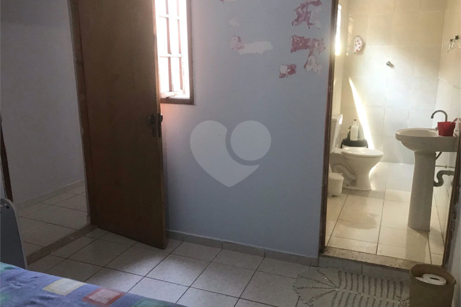 Sobrado à venda com 5 quartos, sendo 1 suíte, em Tremembé, São Paulo, SP
