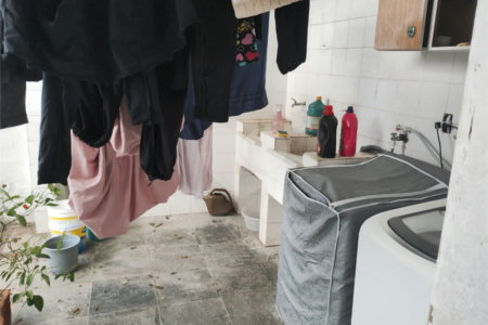 Casa à venda com 5 quartos, sendo 3 suítes, no condomínio Vilarejo, Rio de Janeiro - RJ