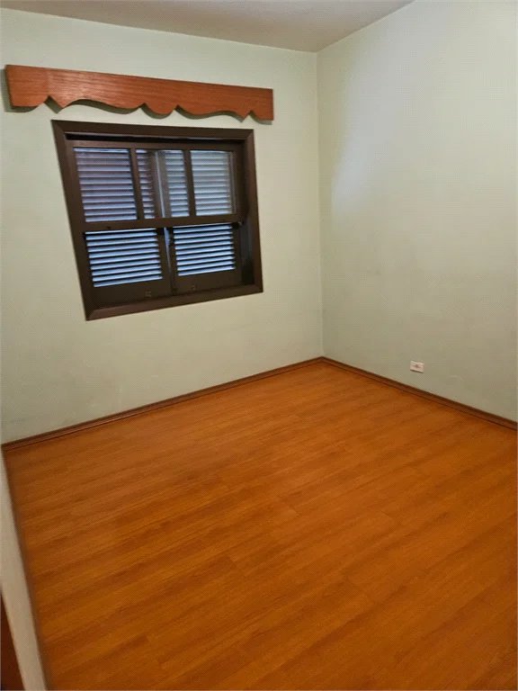 Sobrado à venda com 3 quartos, sendo 1 suíte, em Cidade Monções, São Paulo, SP