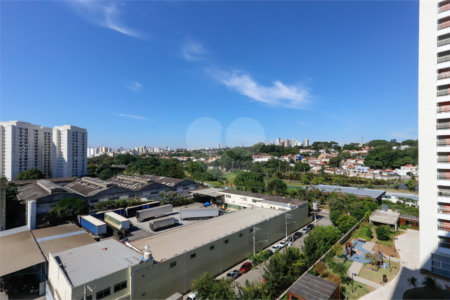 Apartamento à venda com 3 quartos, sendo 1 suíte,  em Vila Anastácio, São Paulo, SP