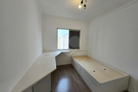 Apartamento à venda com 3 quartos, sendo 1 suíte,  em Indianópolis, São Paulo, SP