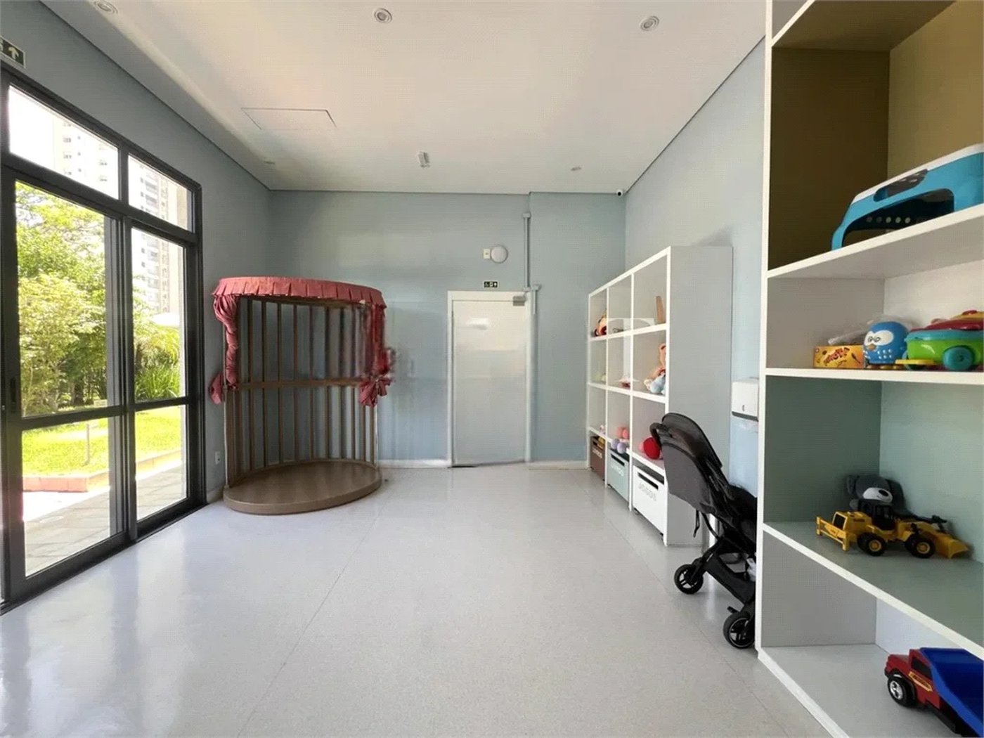Apartamento à venda com 2 suítes em Vila Romana, São Paulo, SP