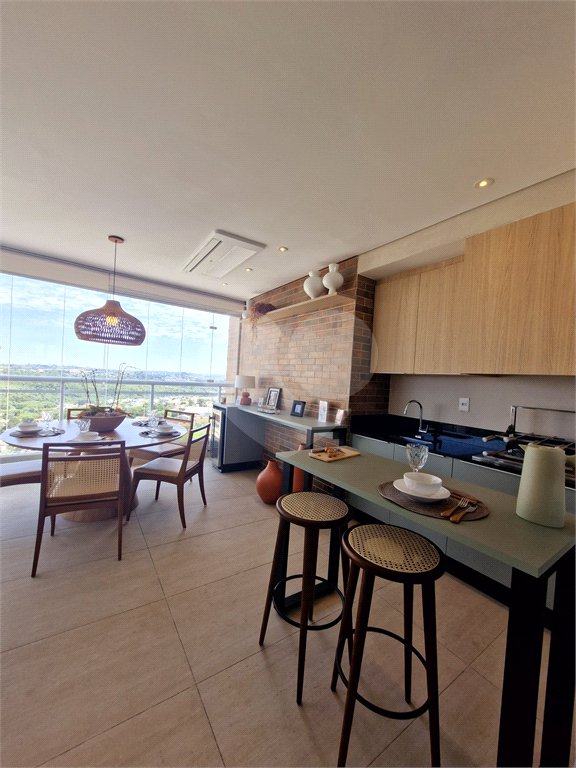 Apartamento à venda com 4 suítes em Vila Embaré, Valinhos, SP