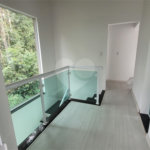 Casa à venda com 4 quartos, sendo 1 suíte, no condomínio Parque Suiça, Caieiras - SP