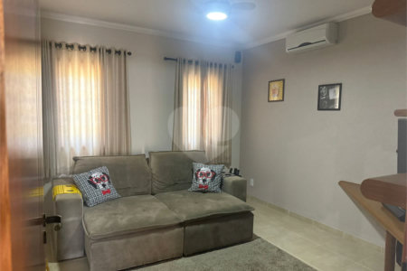 Casa à venda com 3 suítes no condomínio Terras de Mont Serrat, Salto - SP