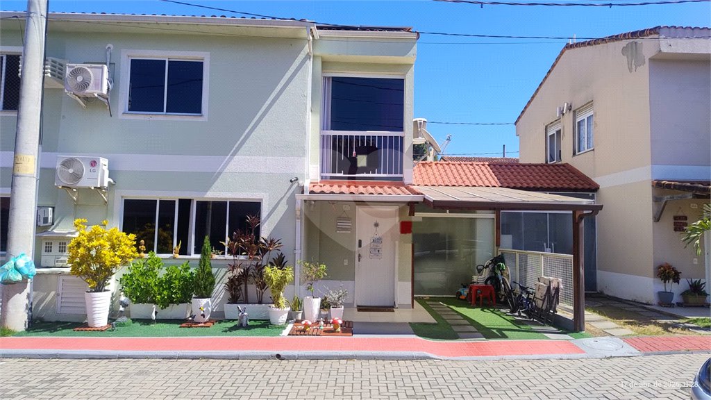Casa à venda com 2 quartos, sendo 1 suíte, no condomínio Olympia Park Residence, Rio de Janeiro - RJ