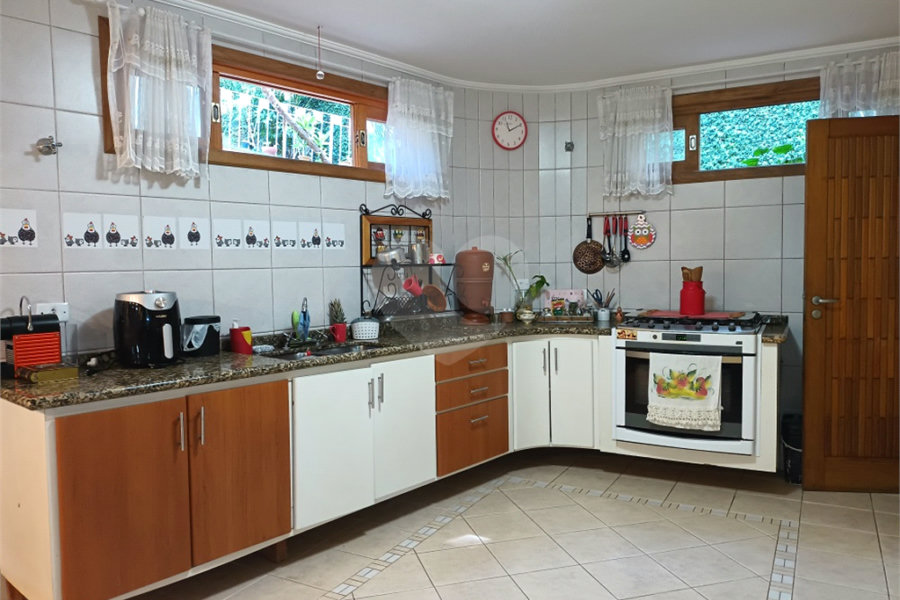 Casa à venda com 2 suítes em Horto Florestal, São Paulo, SP