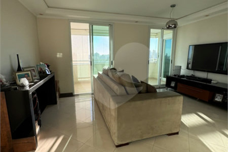 Apartamento à venda com 3 quartos, sendo 1 suíte,  em Vila Dom Pedro II, São Paulo, SP