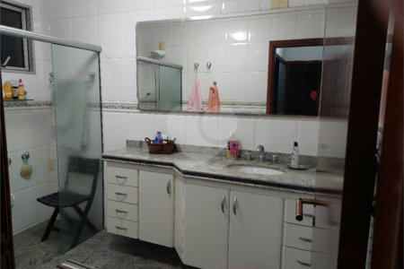 Apartamento à venda com 3 quartos, sendo 1 suíte, no Centro, Araraquara, SP