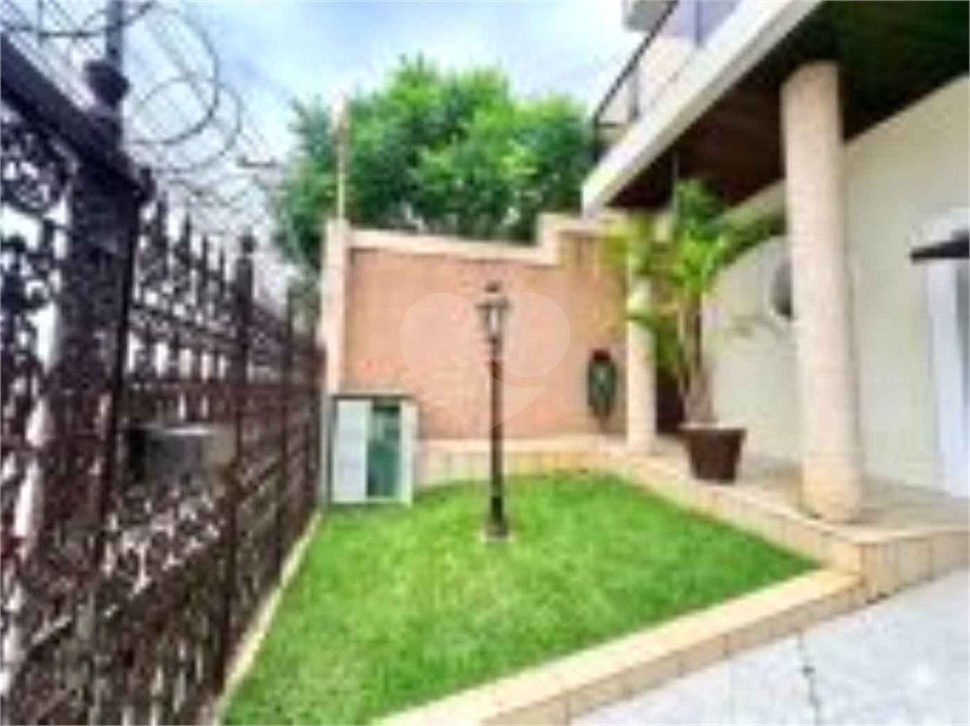 Sobrado à venda ou para alugar com 4 suítes em Vila Albertina, São Paulo, SP