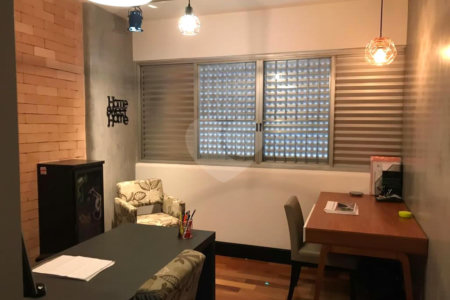 Apartamento à venda com 4 quartos, sendo 1 suíte, em Campo Belo, São Paulo, SP