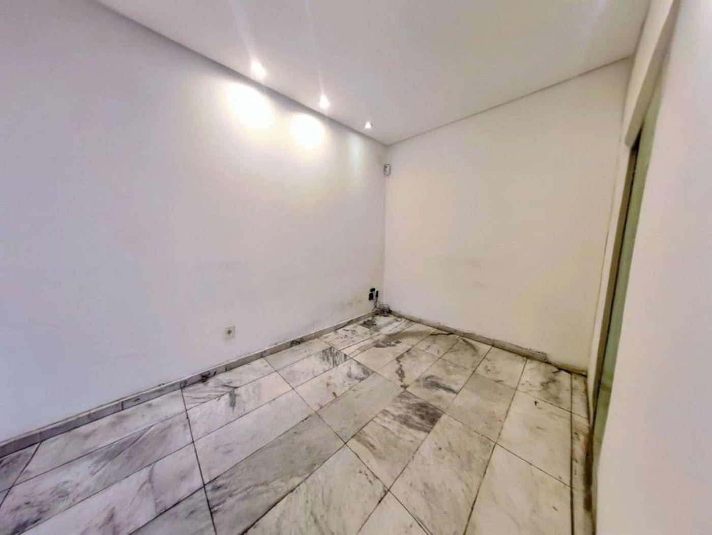 Casa com 7 dormitórios, 249 m² - venda por R$ 2.235.000,00 ou aluguel por R$ 15.000,00 - Gonzaga - Santos/SP