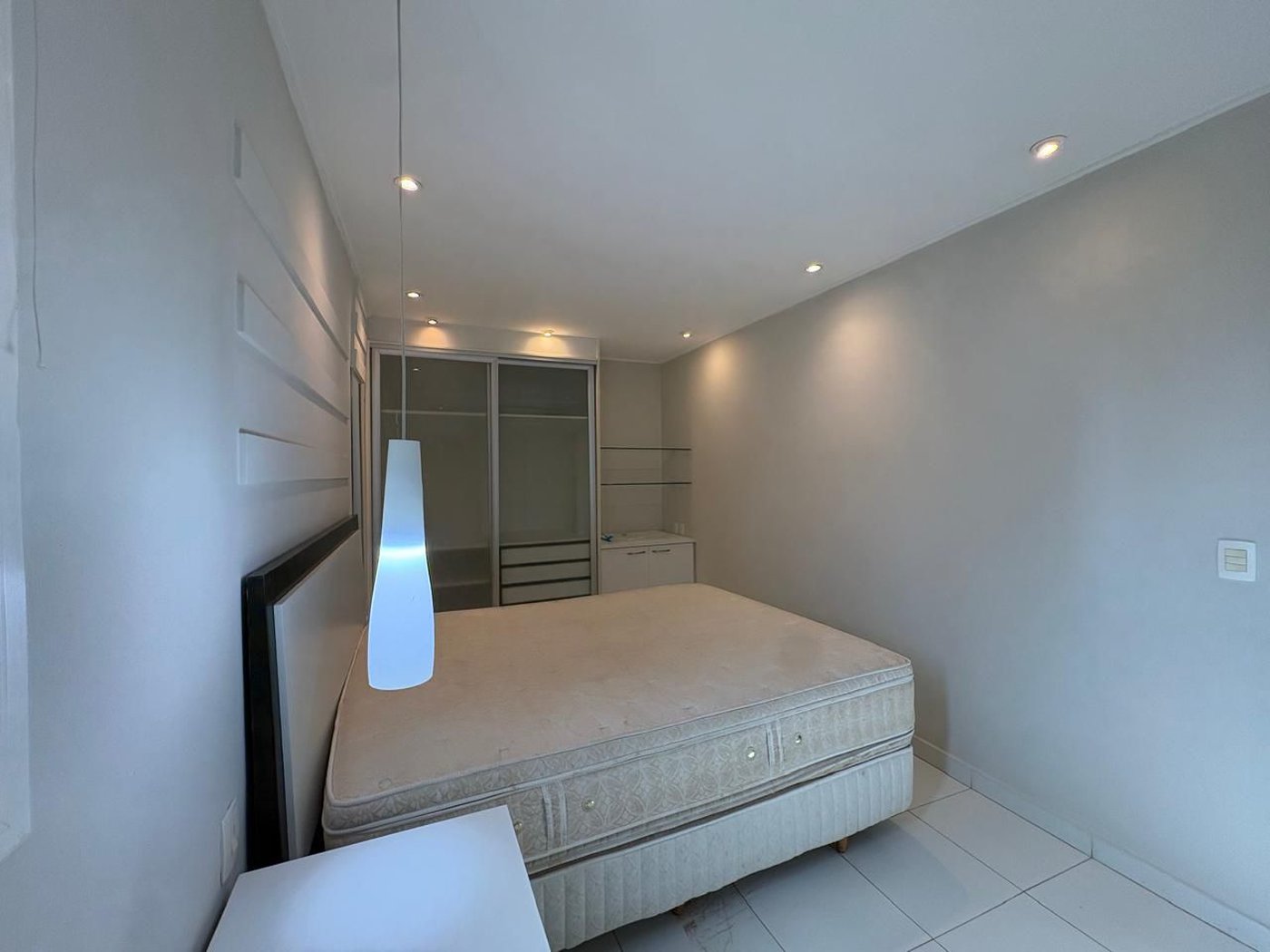 Apartamento com 2 dormitórios à venda, 78 m² por R$ 640.000,00 - Gonzaga - Santos/SP