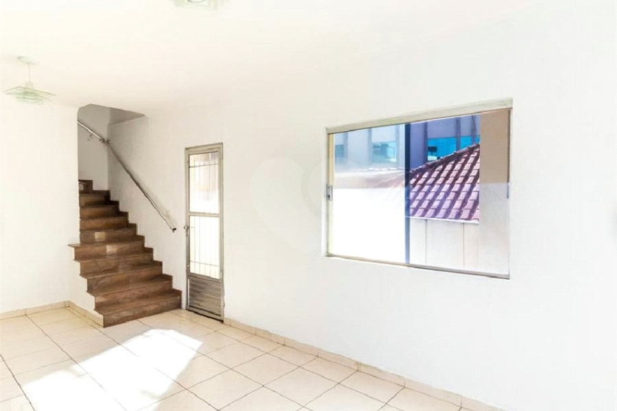 Sobrado à venda com 3 quartos, sendo 1 suíte,  em Vila Isolina Mazzei, São Paulo, SP
