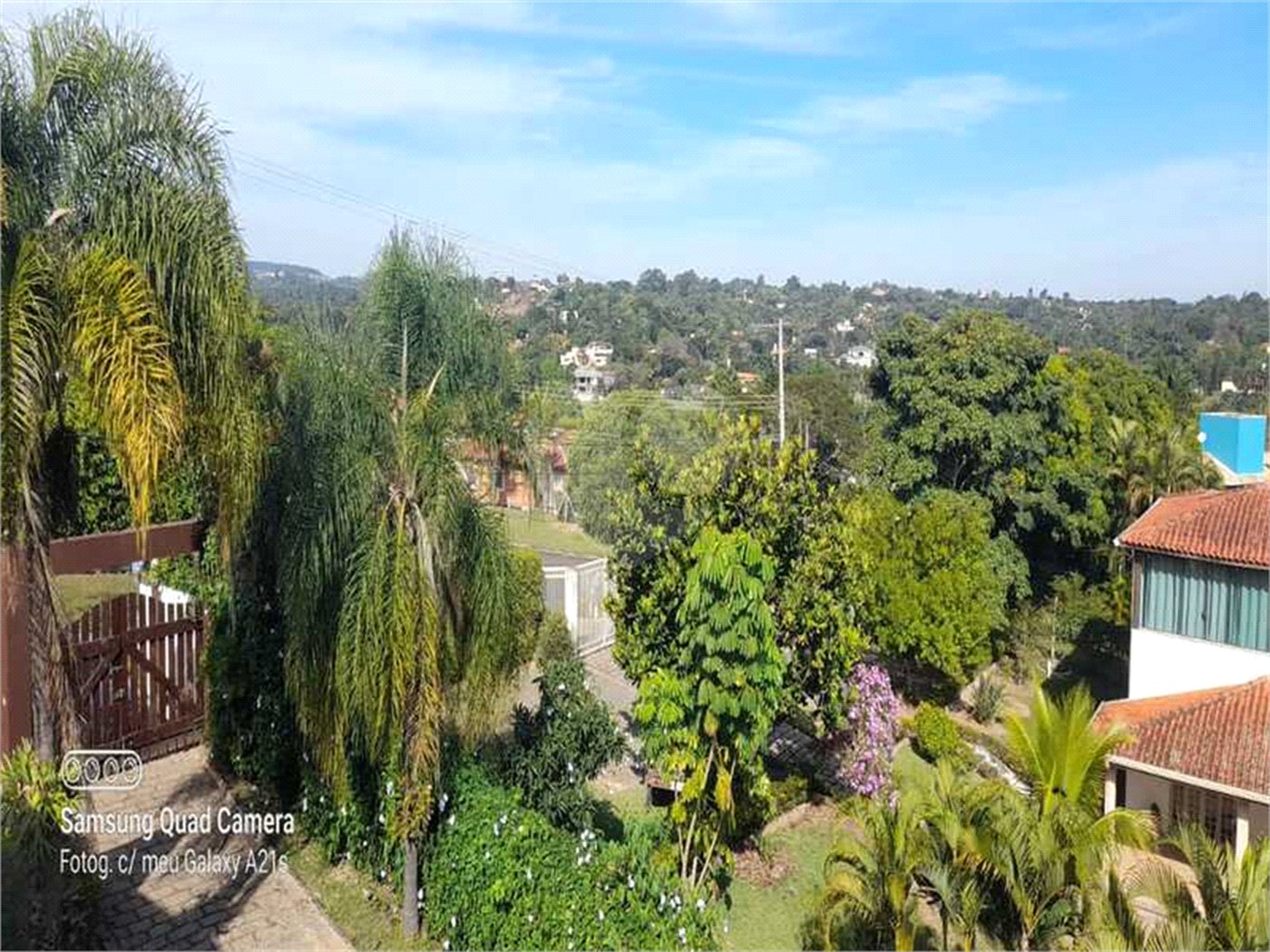 Casa à venda com 4 suítes no condomínio Residencial Vale das Laranjeiras, Indaiatuba - SP