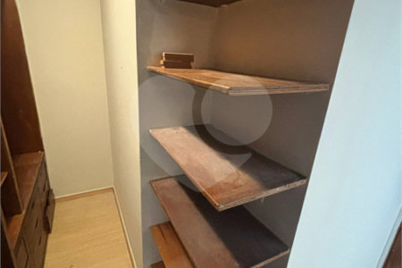 Apartamento à venda ou para alugar com 1 suíte em Vila Suzana, São Paulo, SP