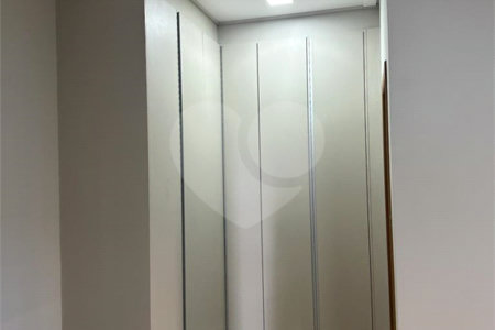 Casa à venda com 3 quartos, sendo 1 suíte, no condomínio Lagos D´icaraí, Salto - SP