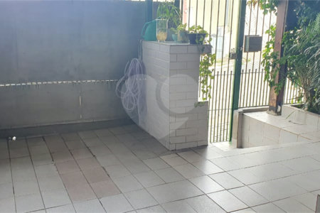 Casa Térrea à venda com 3 quartos em Vila Mazzei, São Paulo, SP