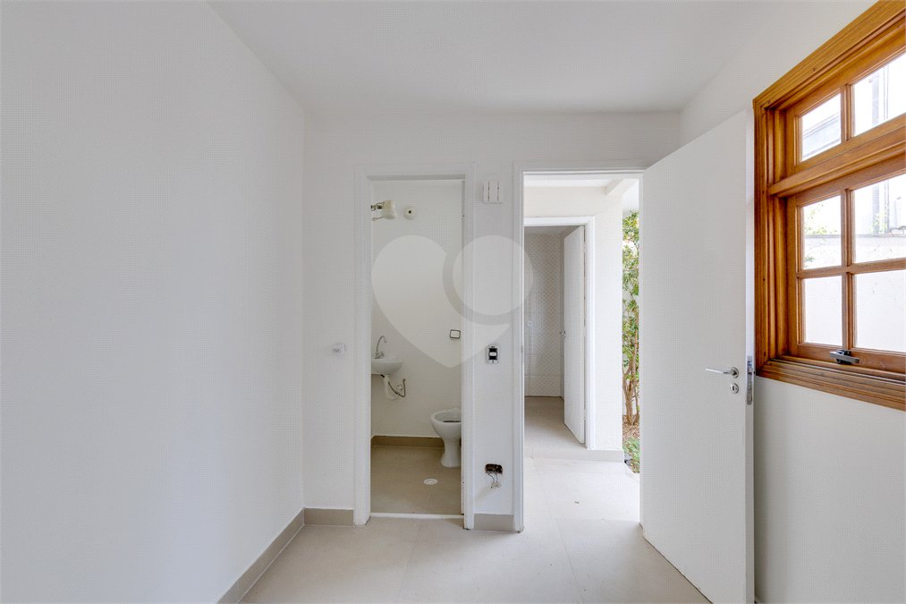 Casa de Vila à venda com 3 quartos, sendo 2 suítes, em Santo Amaro, São Paulo, SP
