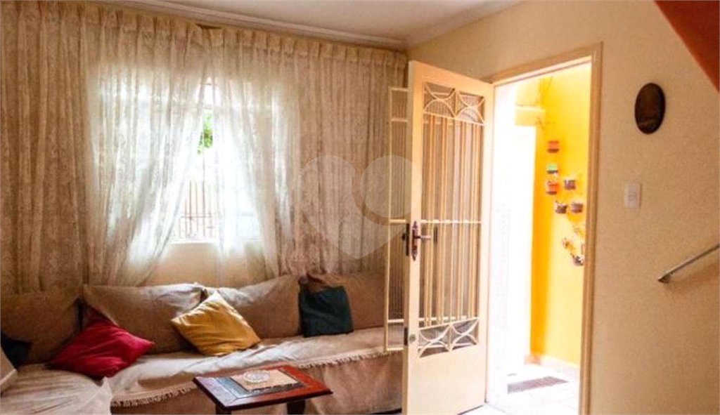 Sobrado à venda com 5 quartos, sendo 1 suíte, em Parque Edu Chaves, São Paulo, SP