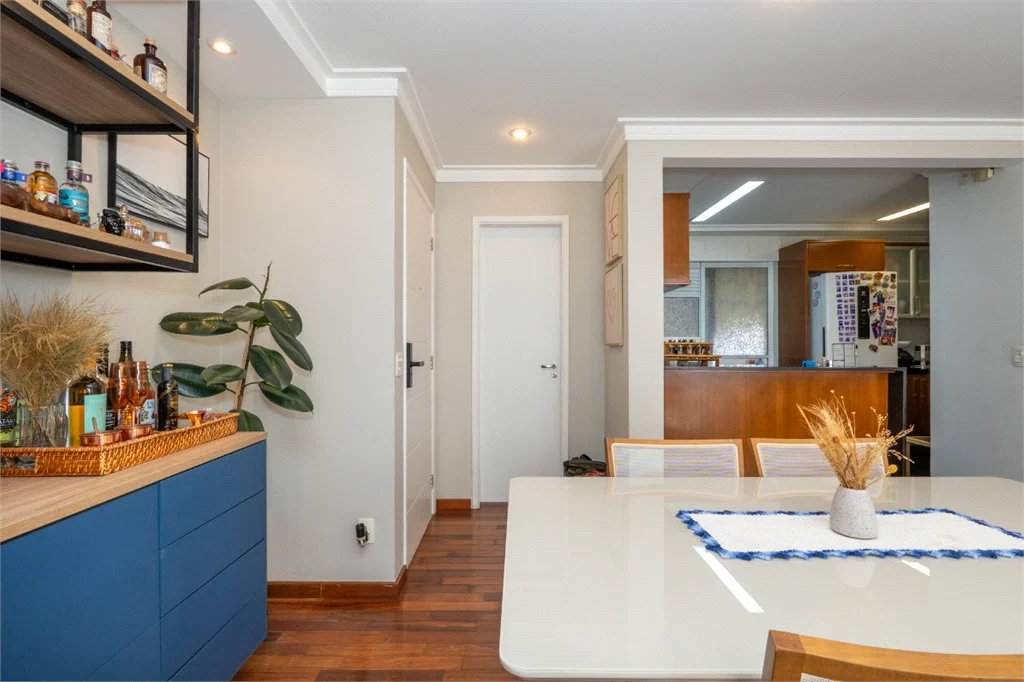 Apartamento à venda com 2 quartos, sendo 1 suíte, em Vila Gertrudes, São Paulo, SP