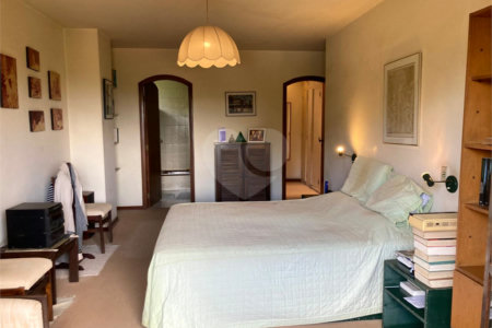 Casa à venda com 5 quartos, sendo 2 suítes, em Jardim Marajoara, São Paulo, SP