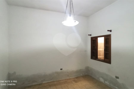 Casa à venda com 6 quartos em Jardim Oriental, São Paulo, SP