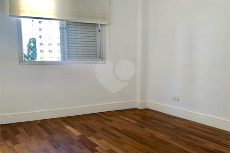 Apartamento à venda com 3 quartos, sendo 1 suíte, em Perdizes, São Paulo, SP