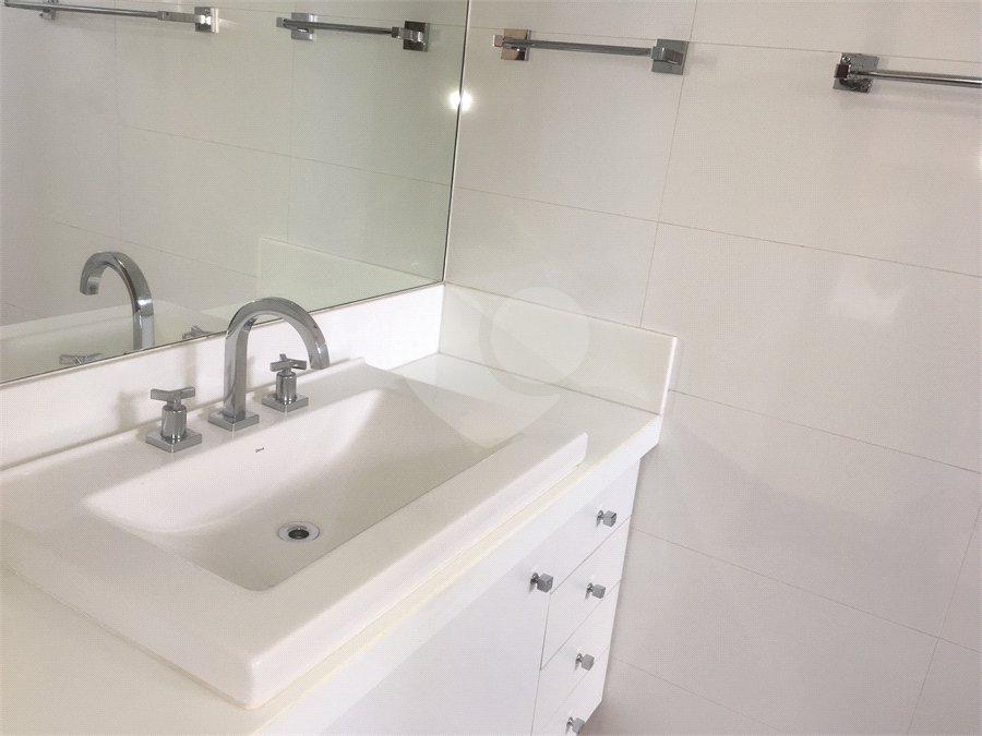 Apartamento para alugar com 3 quartos, sendo 2 suítes,  em Santana, São Paulo, SP