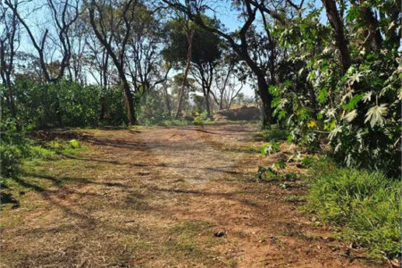 Terreno à venda em Jardim Residencial Iedda, Araraquara, SP