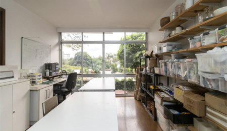 Casa à venda com 3 quartos, sendo 2 suítes, em Alto de Pinheiros, São Paulo, SP