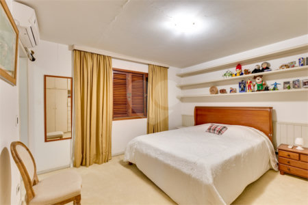 Sobrado à venda com 3 quartos, sendo 2 suítes,  em Alto da Boa Vista, São Paulo, SP