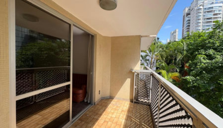 Apartamento com 3 dormitórios à venda, 135 m² por R$ 1.300.000,00 - Boqueirão - Santos/SP